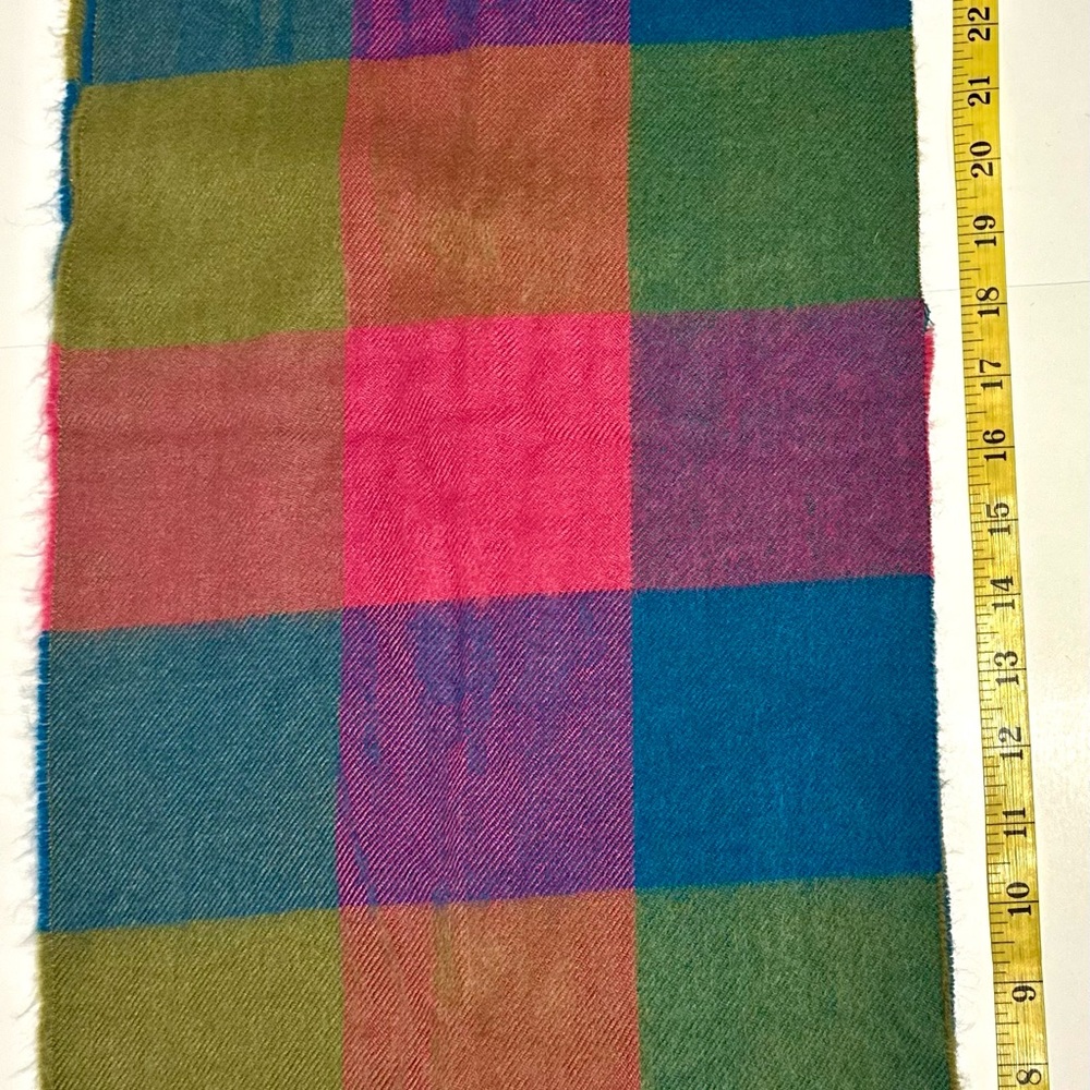 100% Cashmere plaid scottish tartan scarf fringed